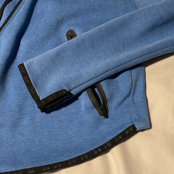 Women’s Nike Tech Fleece Sweater - Picture 2 of 5